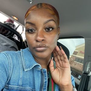 Meet your Posher, Indya